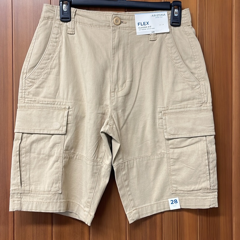 Arizona Jean Co FLEX Classic Fit Khaki Cargo Shorts NWT Size 28